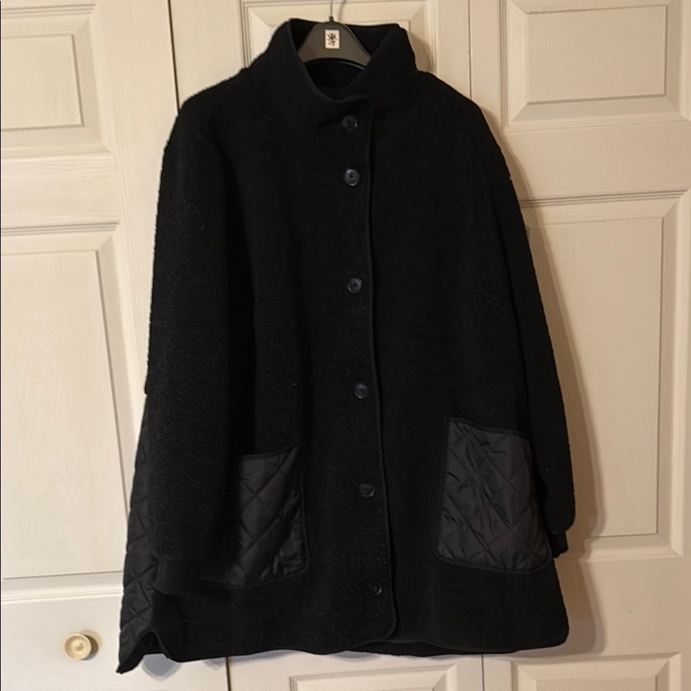 LOFT Plus Quilted Coat- Black in Great Condition